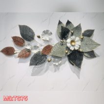 Tranh sắt nghệ thuật bông hoa và chiếc là TS75