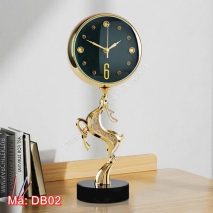 Đồng hồ để bàn trang trí chú hươu DB02
